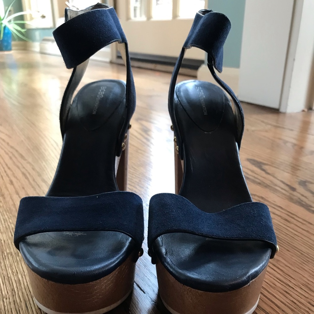 BCBG wooden heels